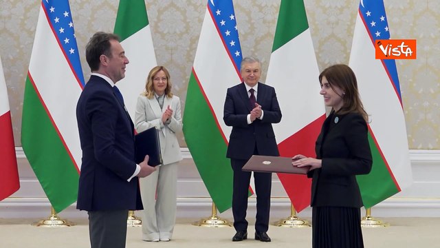 Meloni in Uzbekistan, la firma degli accordi per oltre 3 mld di investimenti complessivi