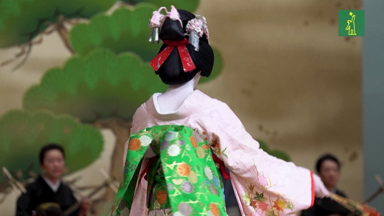 Un espectáculo centenario reúne en Tokio a las últimas geishas de Japón