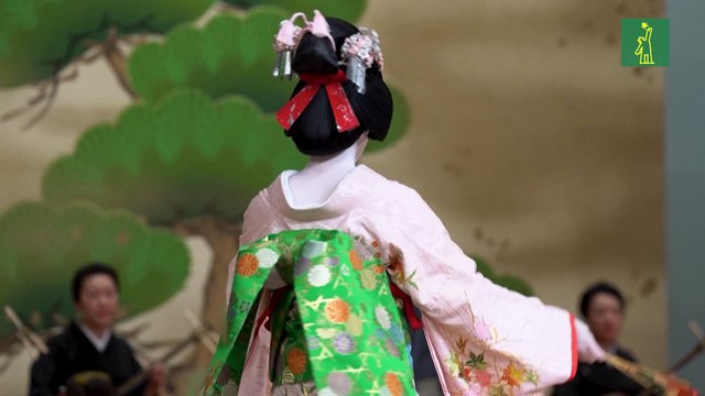 Un espectáculo centenario reúne en Tokio a las últimas geishas de Japón