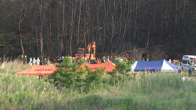 포항 추락 초계기서 탑승자 4명 시신 모두 수습 / YTN