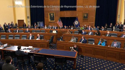 China condena el plan "discriminatorio" de EEUU de revocar visas a estudiantes