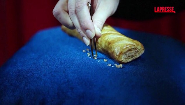 Al Madame Tussauds di Londra arriva una nuova statua di cera: ? il sausage roll Greggs