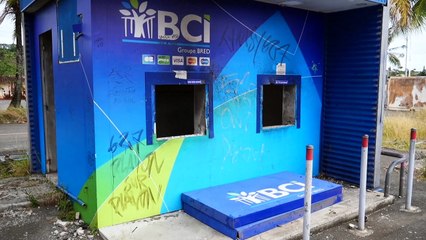 Nouvelle-Calédonie: Le Pen veut participer aux consultations avec Macron