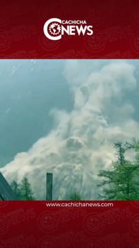 Momento de colapso de glaciar en los Alpes suizos; un pueblo quedó destruido