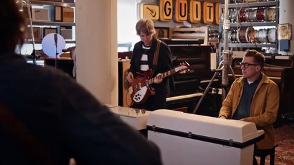 Wilco - Everyone Hides
