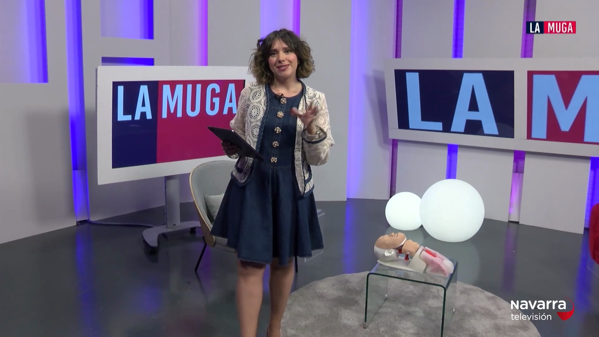 La Muga 29-05-2025 Cómo afrontar la menopausia, la vestimenta de Navarra en el siglo XVIII y la adopción de Fino, un perrete perfecto para familias primerizas