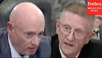 Mark Kelly Asks Military Official About Installing Nuclear Capabilities Into Navy’s Submarine Fleet