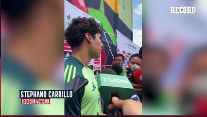 Stephano Carrillo, con agradecimiento a Robin Van Persie y Javier Aguirre