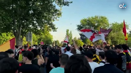 Los manifestantes hartos de Sánchez en Moncloa: "Son una mafia"