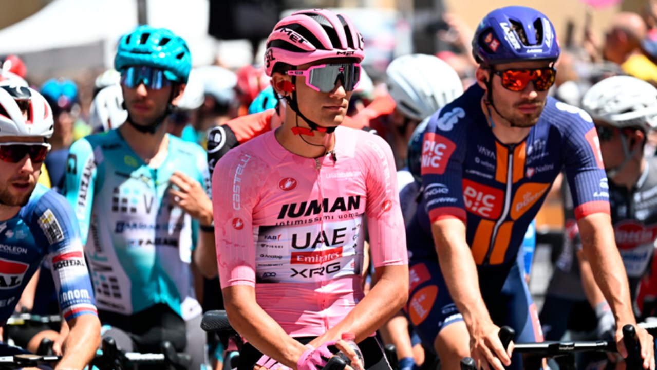 Isaac del Toro sigue en la cima del Giro de Italia: "Espero tener mejores piernas los próximos días"