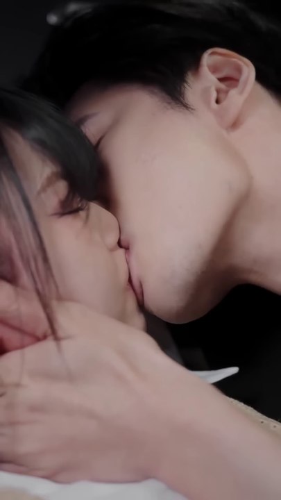 Poor Student Becomes CEO's Cure—Unexpectedly Pregnant with Twins, Forced into Instant Marriage!