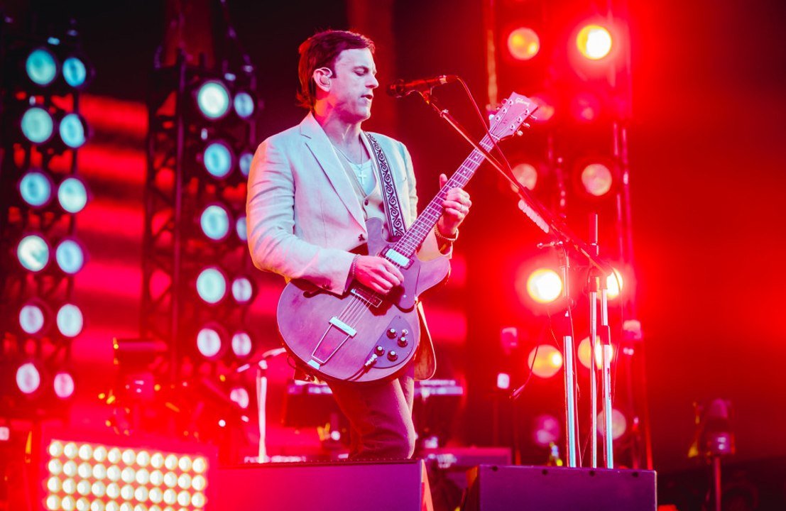 キングス・オブ・レオン、ケイレブ・フォロウィルの負傷によりツアーをキャンセル