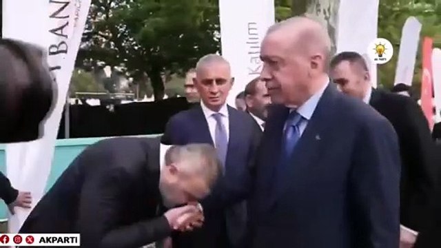 Yavuz Bingöl, Cumhurbaşkanı Erdoğan'ın elini öptü ortalık karıştı