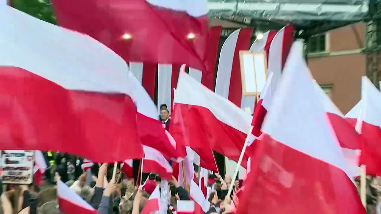 Stichwahl bei Präsidentschaftswahl in Polen: Kandidaten gleichauf