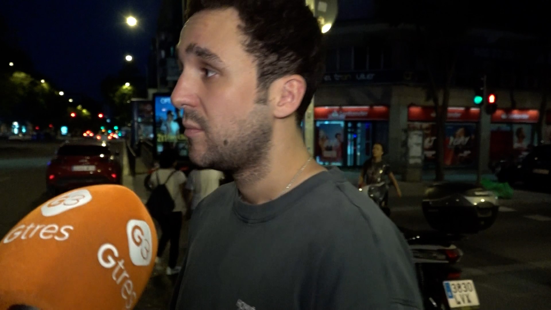 Froilán, preguntado por el rey Emérito y por la demanda a Revilla: "Mi abuelo está muy bien"