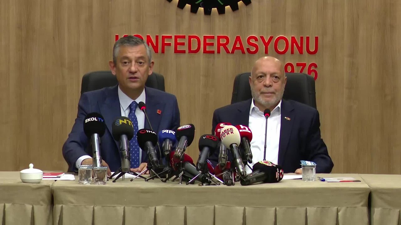 CHP Lideri Özgür Özel'den HAK-İŞ'e asgari ücrete ek zam ziyareti: “Bu şartlar altında asgari ücretin temmuzda zamlanmaması katlanılabilir değil”