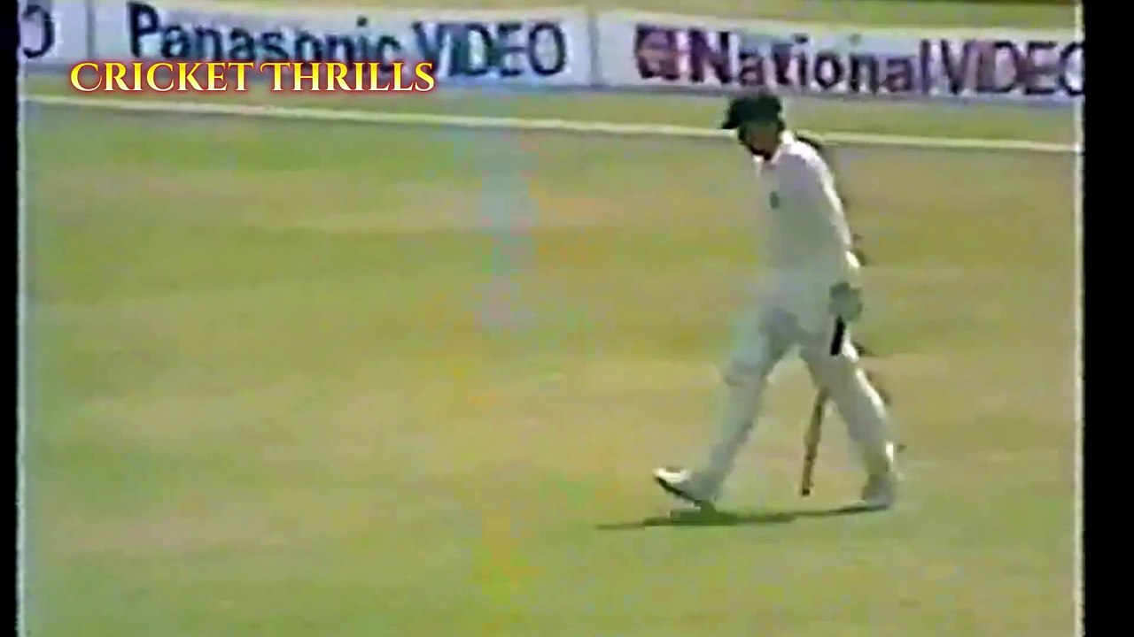 Iqbal Qasim vs Allan Border and Steve Waugh Ist Test at Karachi in 1988