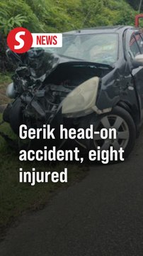 Eight people injured in road crash near Gerik