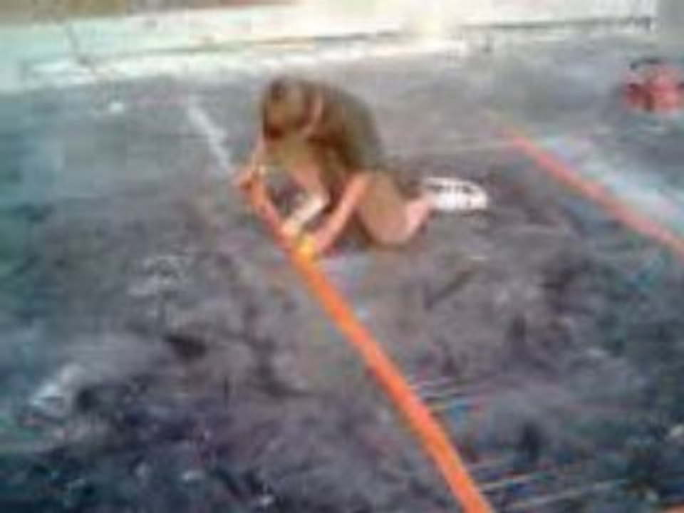 petard dans capuchon de bouteille