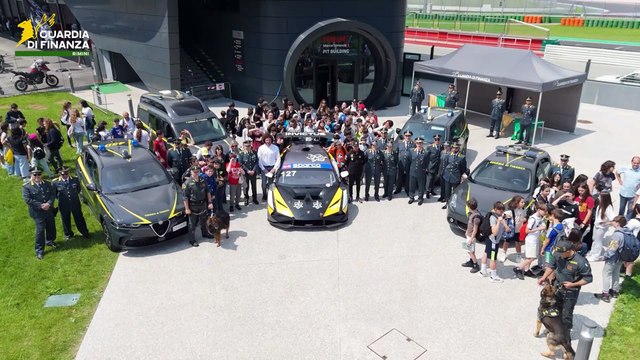 GdiF RIMINI: A SCUOLA DI LEGALITA’ ECONOMICO-FINANZIARIA ALL’AUTODROMO DI MISANO. I FINANZIERI INCONTRANO OLTRE 100 STUDENTI -1- (30.05.25)
