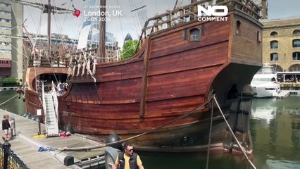 Nachbau von Kolumbus' Flaggschiff in London festgemacht
