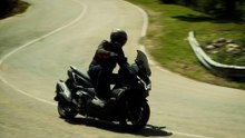 Sym ADX 300, el 'crossover' para todos los púbicos