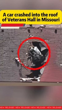 Unbelievable Scene: Car Crashes Into Roof in Shocking Accident #PnDmart #japdmedia #BreakingNewsClick the link below to follow japdmedia on Instagram and stay connected! instagram.com/japdmedia?igsh=N28yZ3ZraGNibnVl
