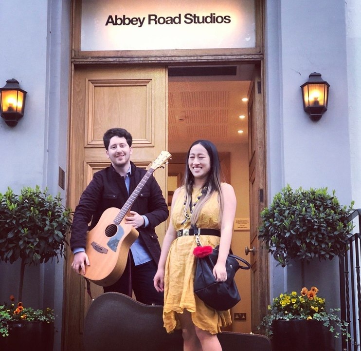 Heartwarming moment couple gets engaged at Abbey Road Studios