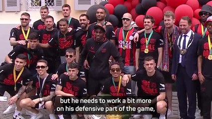 'Forgets he needs to defend' - Berbatov makes Frimpong & Trent comparison