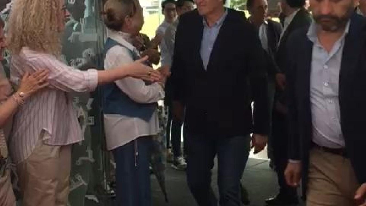 El presidente del PP, Alberto Núñez Feijóo, a su llegada a la Cúpula del Milenio de Valladolid, este viernes