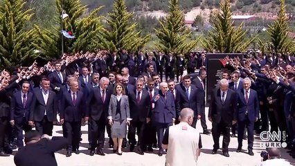 TBMM Başkanı Numan Kurtulmuş, CHP lideri Özgür Özel'i ziyaret etti