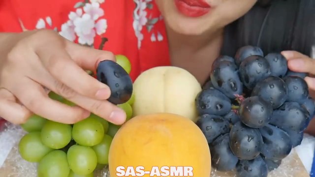 "Satisfying Fruit Eating ASMR🍓🍊🍎"No Talking | Juicy & Crispy Bites"