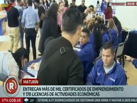 Monagas | Más de mil emprendedores de Maturín recibieron certificados y licencias económicas