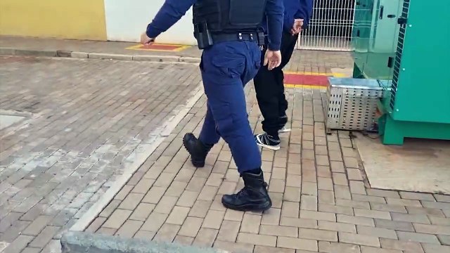 Em ação conjunta, PM e GM prendem dois homens no Cascavel Velho