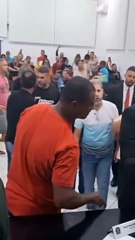 Votação de PL acaba em confusão em Câmara de cidade baiana