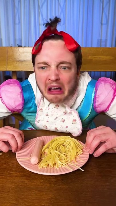 Sausage OCTOPUS?!🍝🐙 Mom's Genius Dinner!🤯