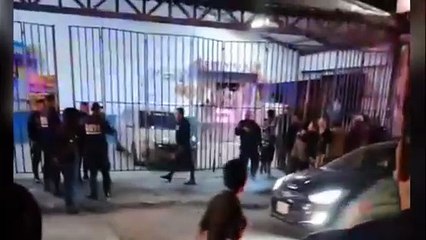 tn7-Acribillan a hombre dentro de carnicería en Cartago-300525
