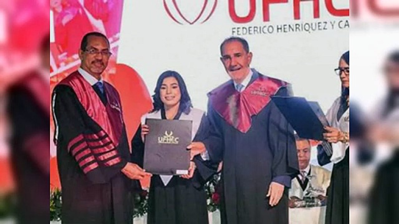 Ufhec gradúa a 1,316 estudiantes y los llama a una sociedad de éxito