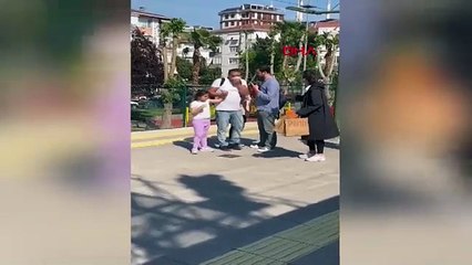 Marmaray'da kavga; iki çocuklu yolcunun burnunu kırdı