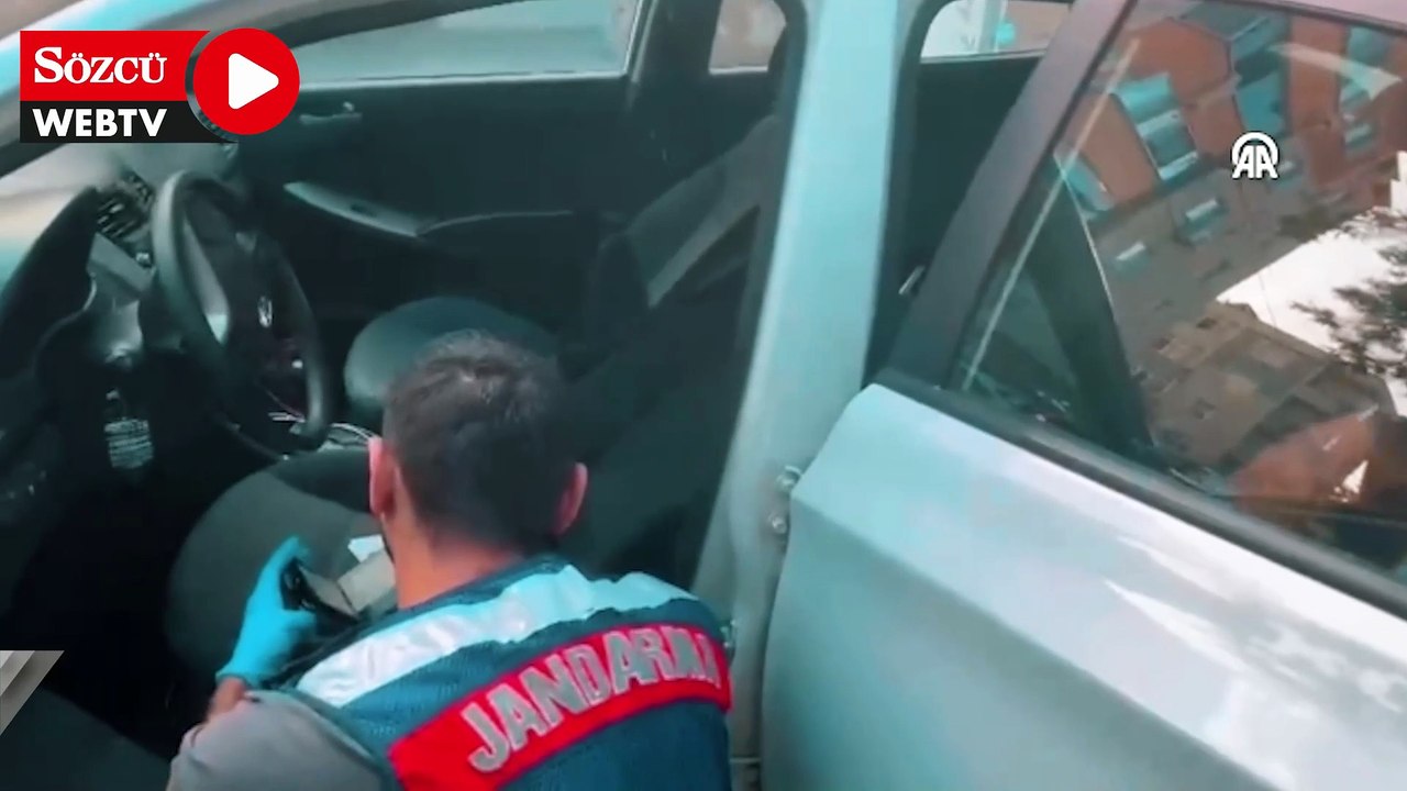 Uyuşturucu ele geçirilen otomobildeki 2 zanlı tutuklandı
