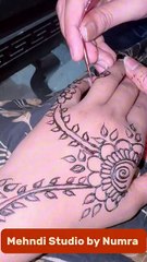 The Mehndi Design You've Been Waiting For #mehndistudiobynumra #mehndi #henna #dailymotion