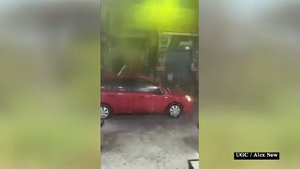 عاصفة بَرَد تضرب الإسكندرية في شمال مصر