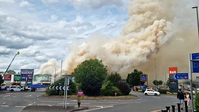 Massive fire at Northampton retail park sends smoke across town