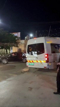 Des véhicules blindés de l'armée israélienne ont délibérément percuté un bus transportant des pèlerins palestiniens dans la ville de Jénine, en Cisjordanie.