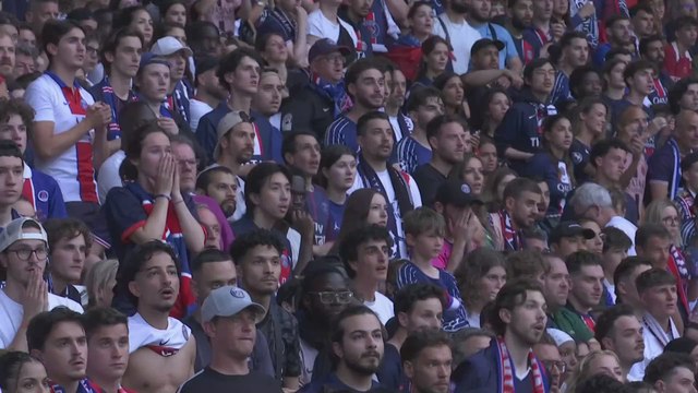 Reacción de los aficionados del PSG al gol de Hakimi | PSG 1 - Inter 0