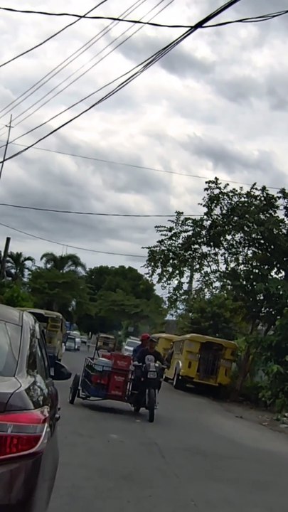 Relaxing Walk in Angeles, Pampanga, Philippines