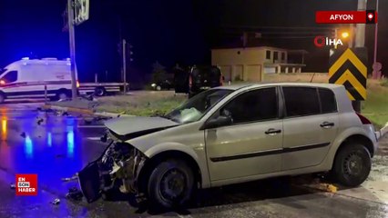 Afyonkarahisar'da İki otomobilin çarpıştığı kaza