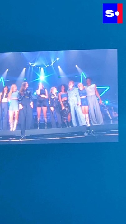 Surprise au concert de la Star Academy à Bruxelles: la Belge Maylis a rejoint les élèves de la tournée sur scène