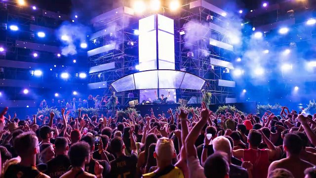 🌈 Feel the Beat, Feel the Love | “You Light Up My World” – A Euphoric EDM Love Story