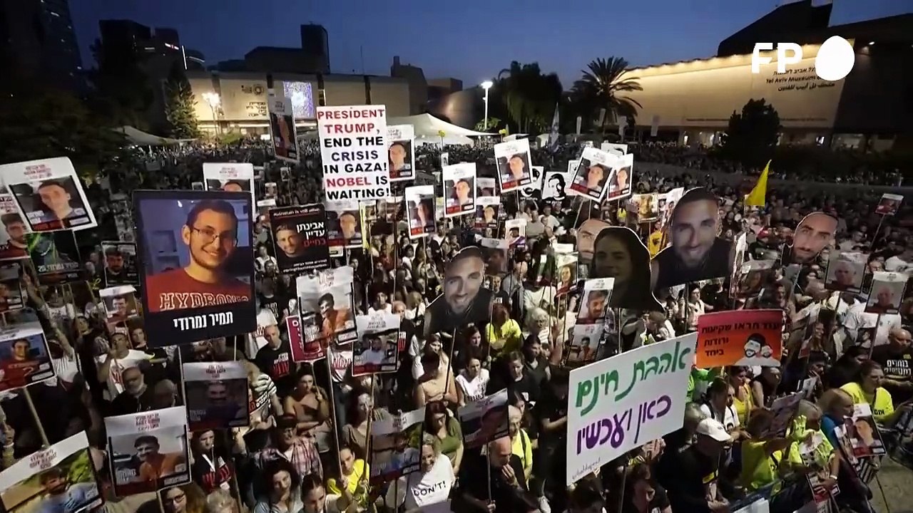 إسرائيليون في "ساحة الرهائن" في تل أبيب للمطالبة بإنهاء الحرب